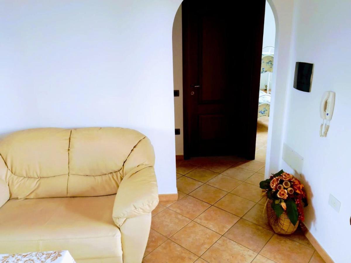 Residenza Rosa Maria Apartamento Orosei Exterior foto